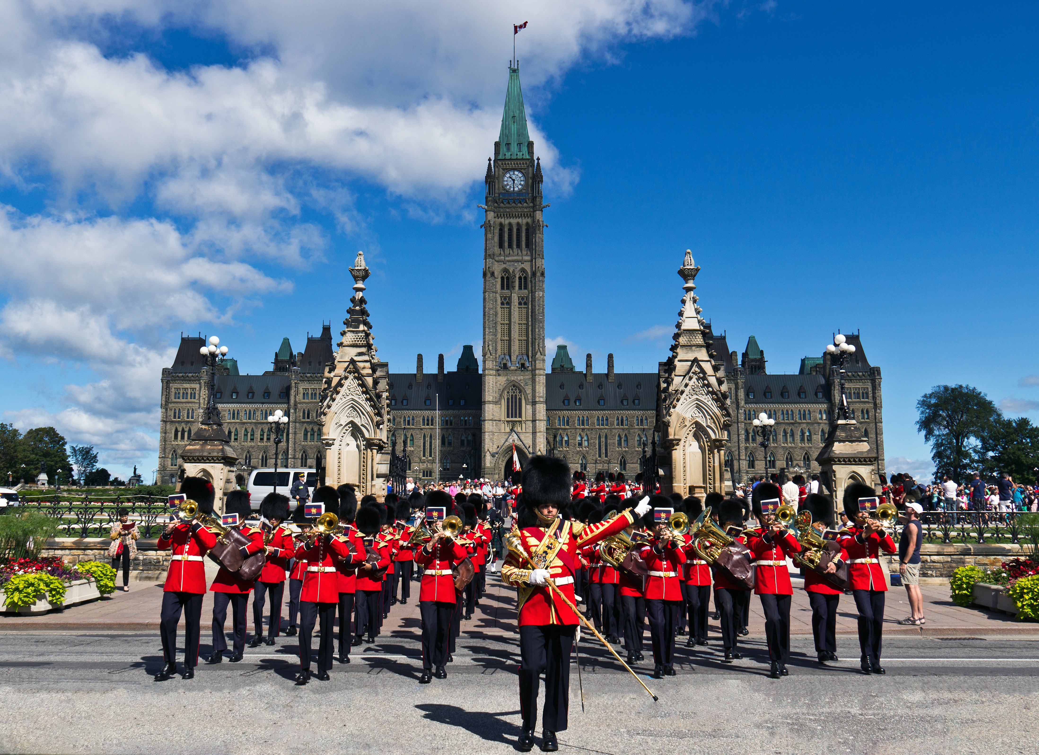 OTTAWA, ONTARIO/CANADA – AUGUST 10, 2013: Changing of the Guard